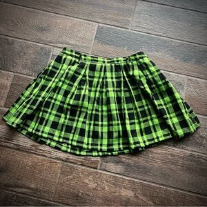 Hot Topic lime green plaid pleated Skirt M juniors